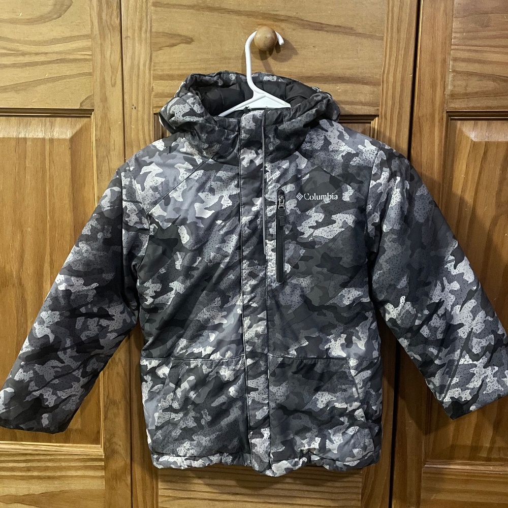Boys Columbia Lightning Lift Jacket - Size Small